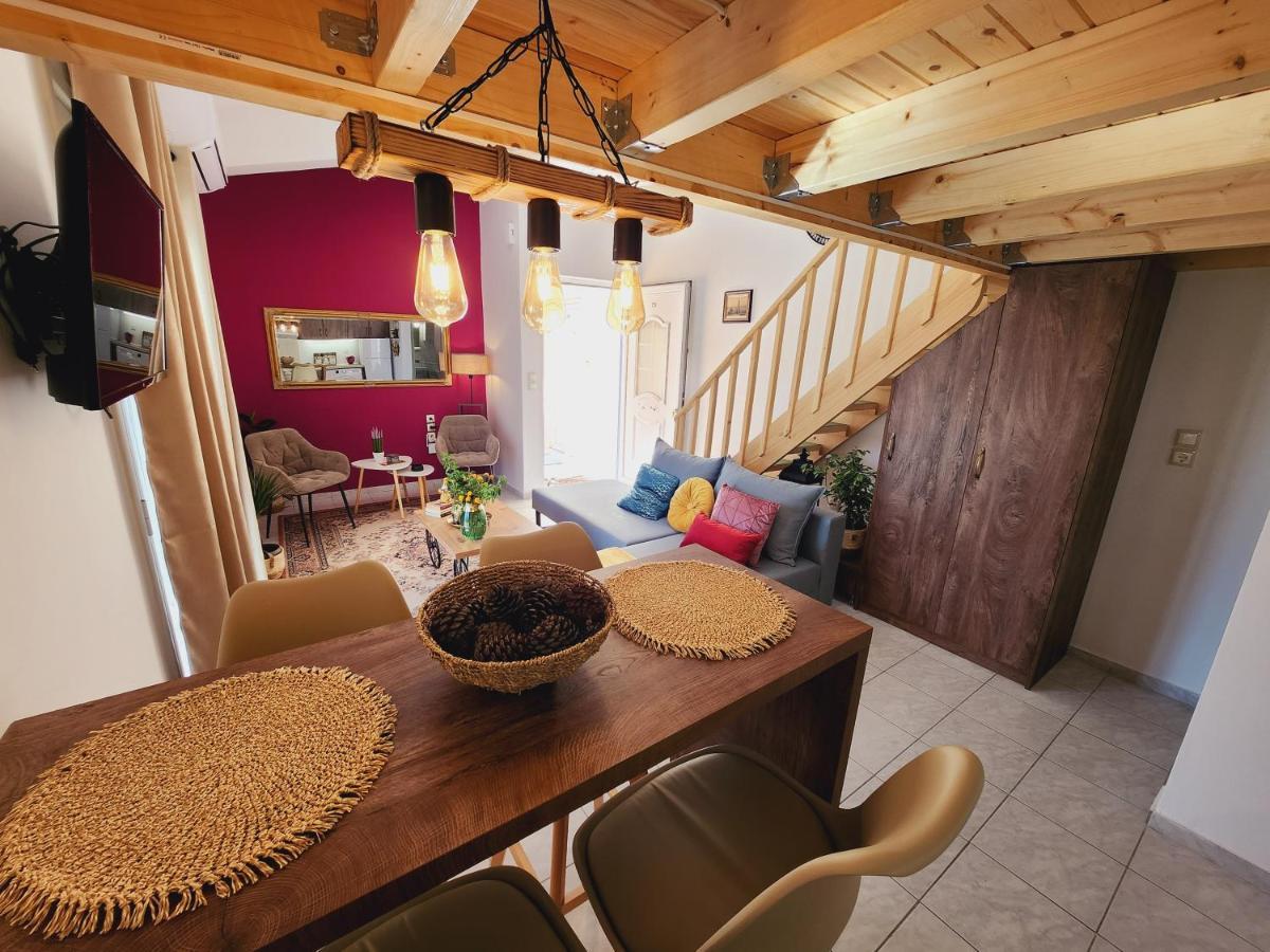 Luxury Loft Apartment Vivian パトラ エクステリア 写真