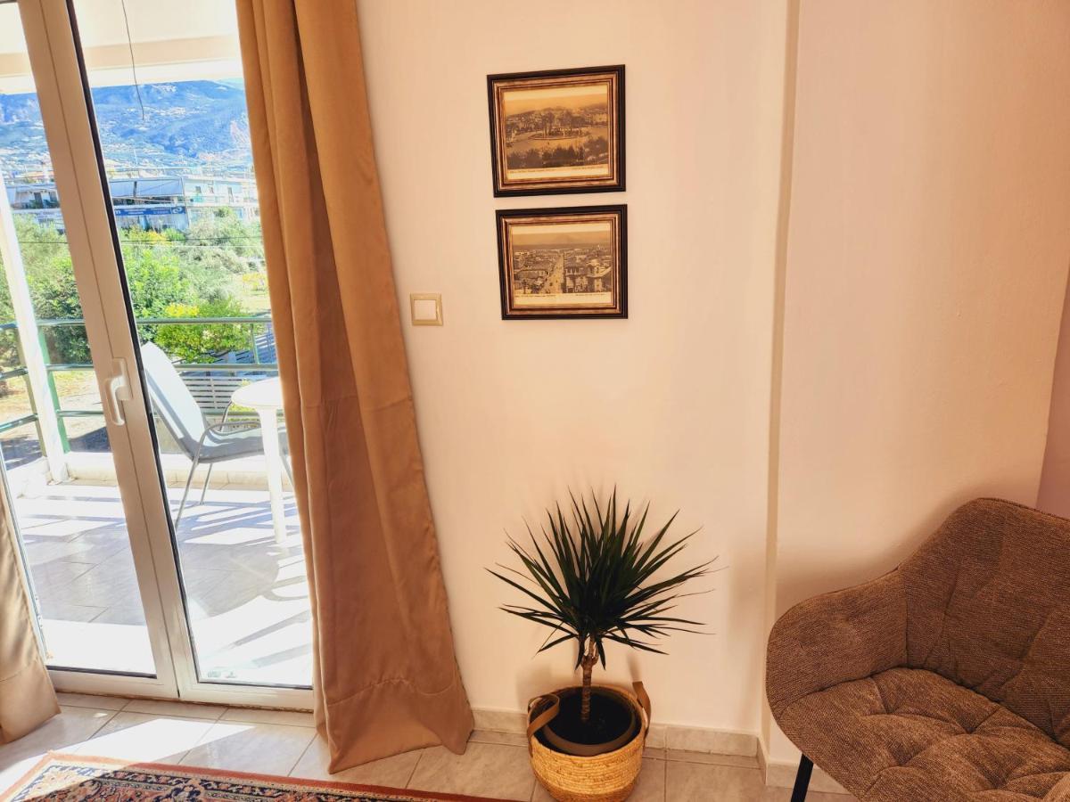 Luxury Loft Apartment Vivian パトラ エクステリア 写真