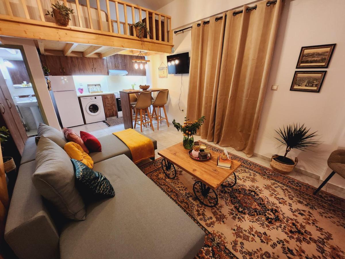Luxury Loft Apartment Vivian パトラ エクステリア 写真