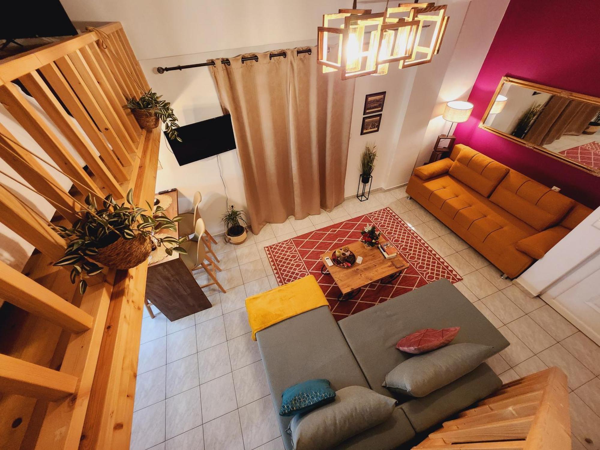 Luxury Loft Apartment Vivian パトラ エクステリア 写真