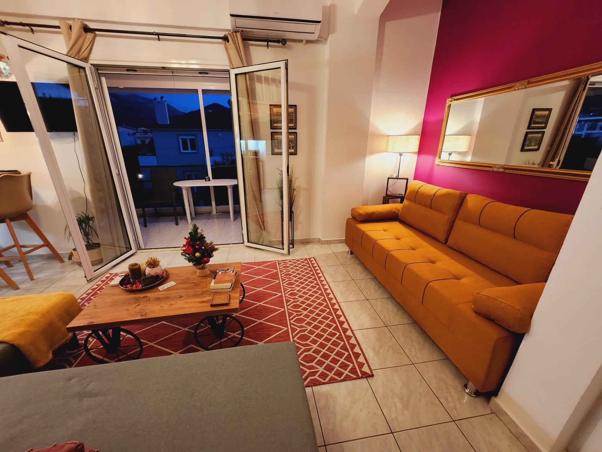 Luxury Loft Apartment Vivian パトラ エクステリア 写真