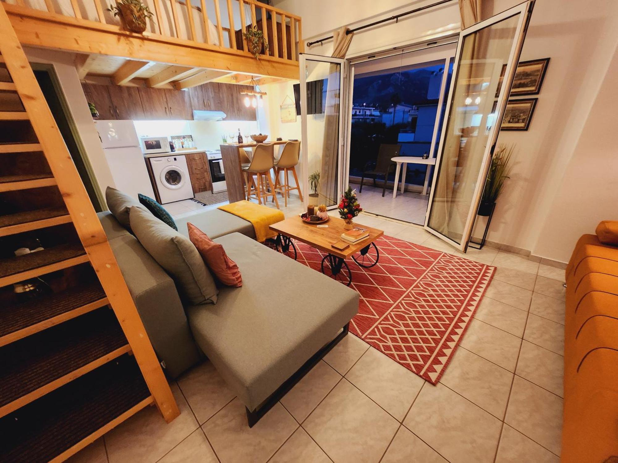 Luxury Loft Apartment Vivian パトラ エクステリア 写真